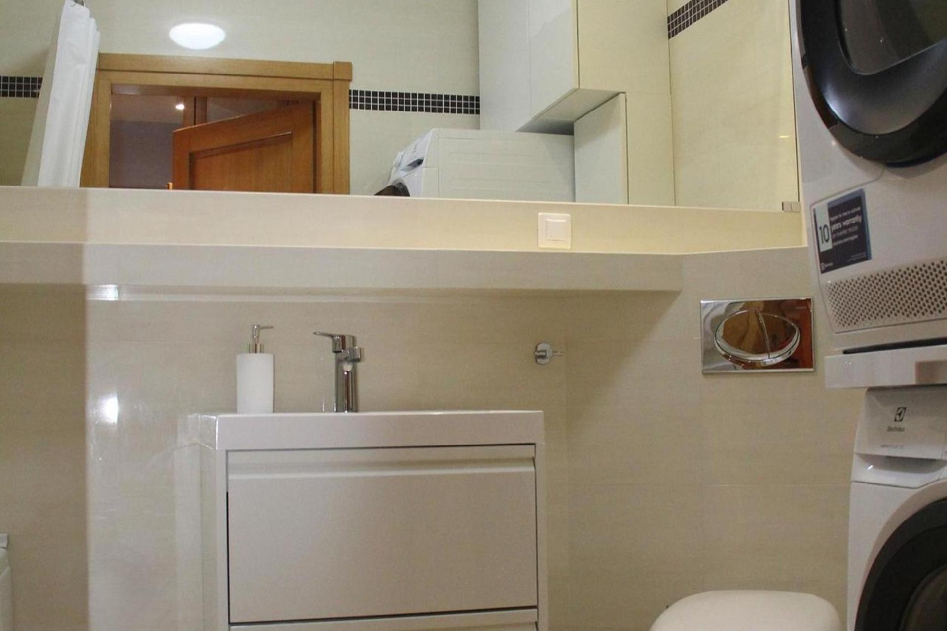 2 Bedrooms Central * Warszawa