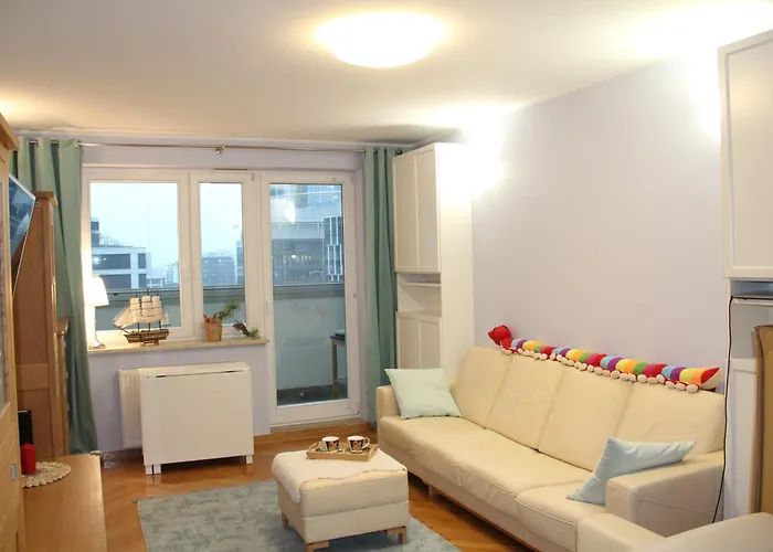 2 Bedrooms Apartment Central Warsaw